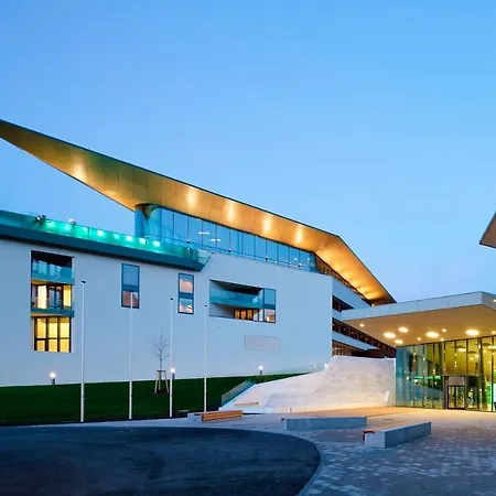 Üdülőközpont Tauern & Therme 4*